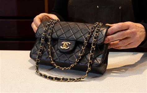 does chanel repair bags